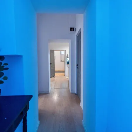 Xcentral 4-bedroom Near Old Town