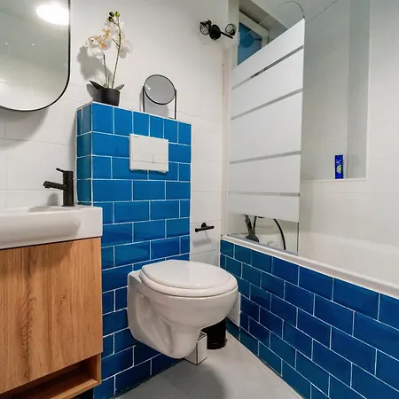 Apartmán Xcentral 4-bedroom Near Old Town *