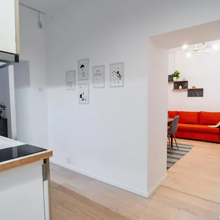 Xcentral 4-bedroom Near Old Town *
