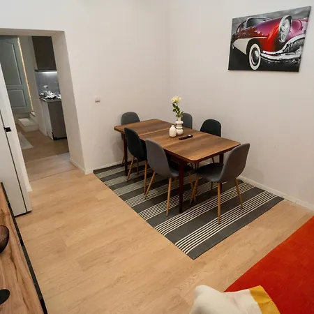 Xcentral 4-bedroom Near Old Town * Bukurešť